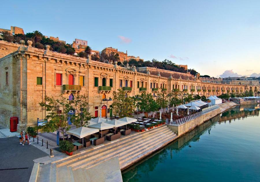 Deluxe Apartment With Valletta And Harbour Views Слима Экстерьер фото