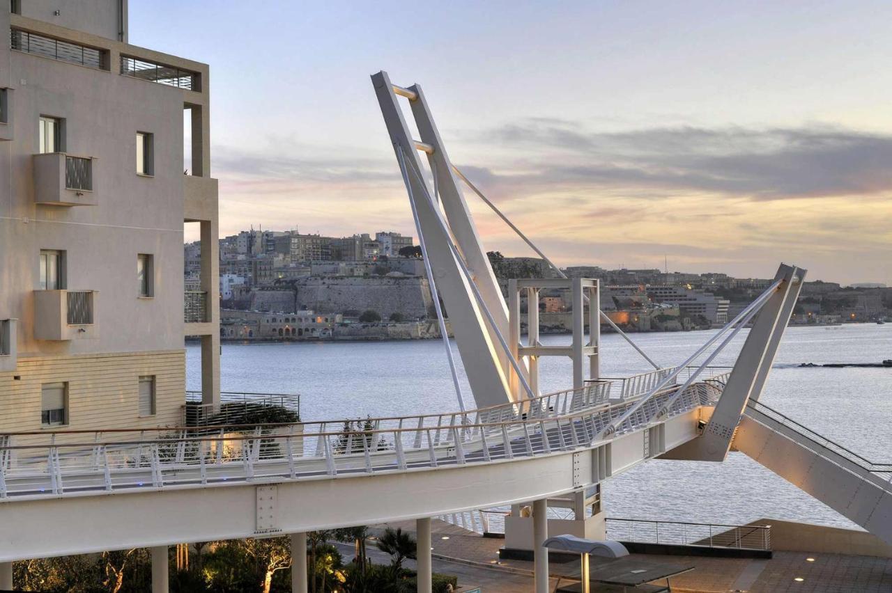 Deluxe Apartment With Valletta And Harbour Views Слима Экстерьер фото