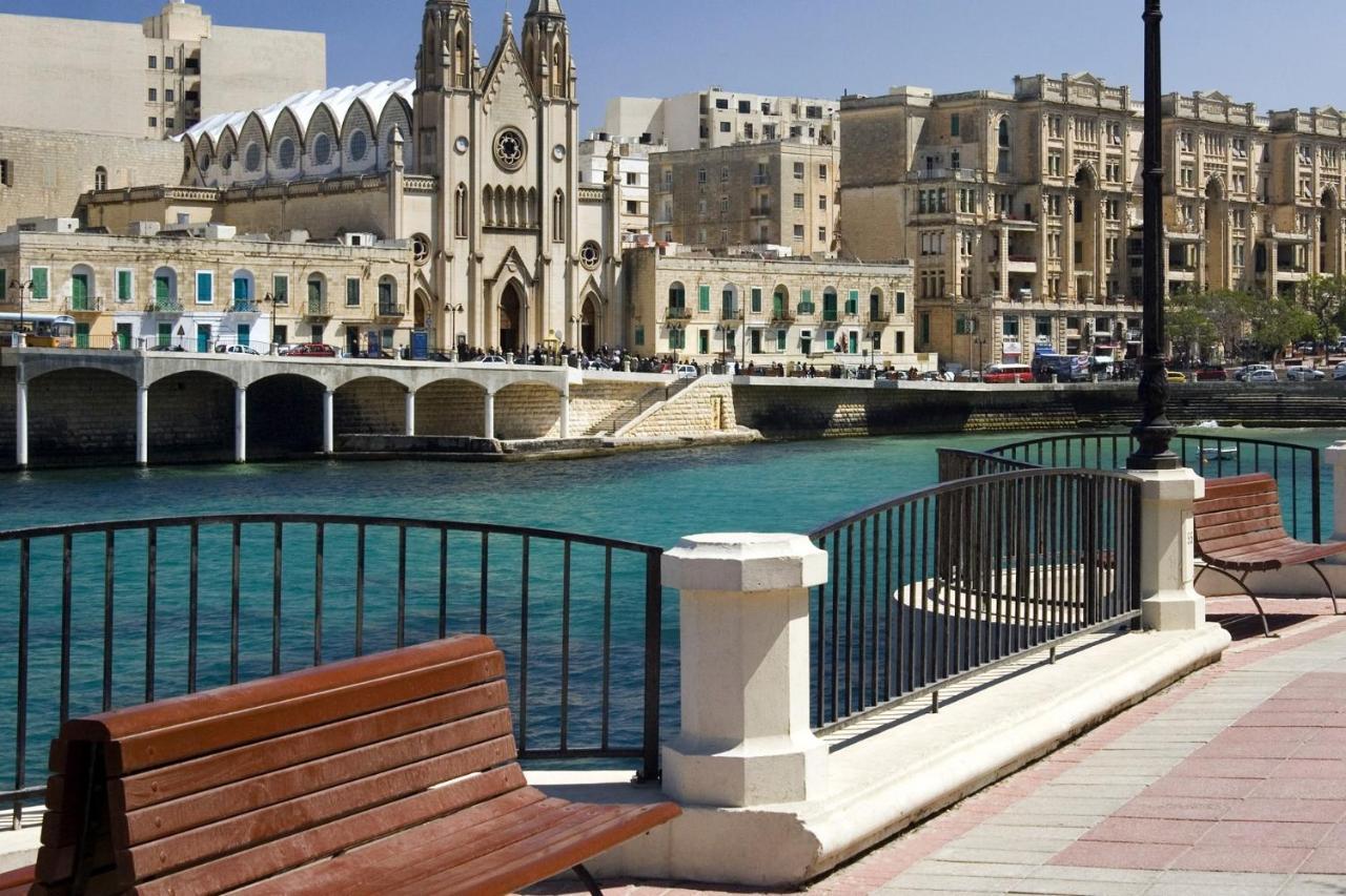 Deluxe Apartment With Valletta And Harbour Views Слима Экстерьер фото