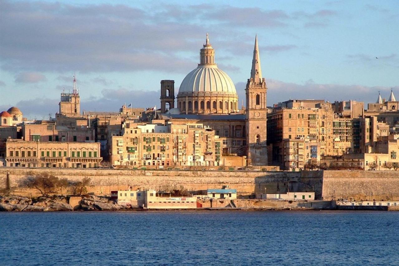 Deluxe Apartment With Valletta And Harbour Views Слима Экстерьер фото